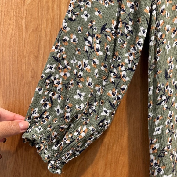 Pleione Olive Floral V-Neck Blouse - Picture 3 of 7